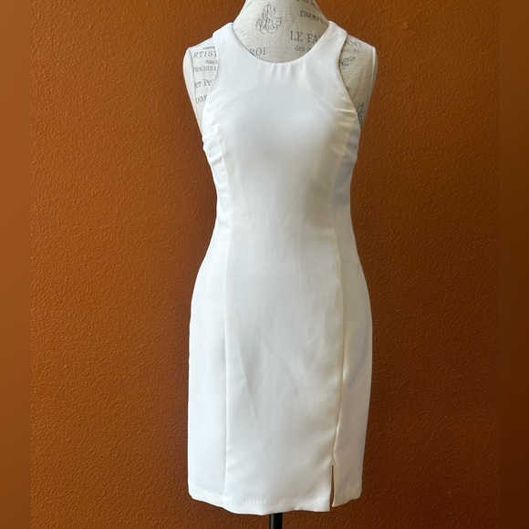 Amanda Uprichard White “Colada” Sleeveless Sheath Dress Medium New With Tags! - Picture 2 of 8